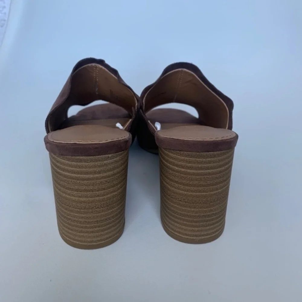 Universal Thread Brown Norelle Stacked Heel - Picture 5 of 6